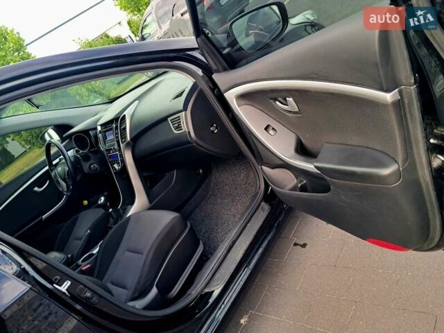 Черный Хендай i30, объемом двигателя 1.58 л и пробегом 129 тыс. км за 9900 $, фото 15 на Automoto.ua