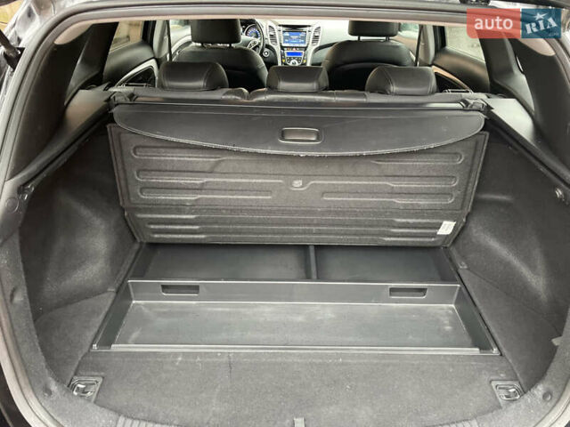 Чорний Хендай i30, об'ємом двигуна 1.6 л та пробігом 221 тис. км за 8650 $, фото 95 на Automoto.ua