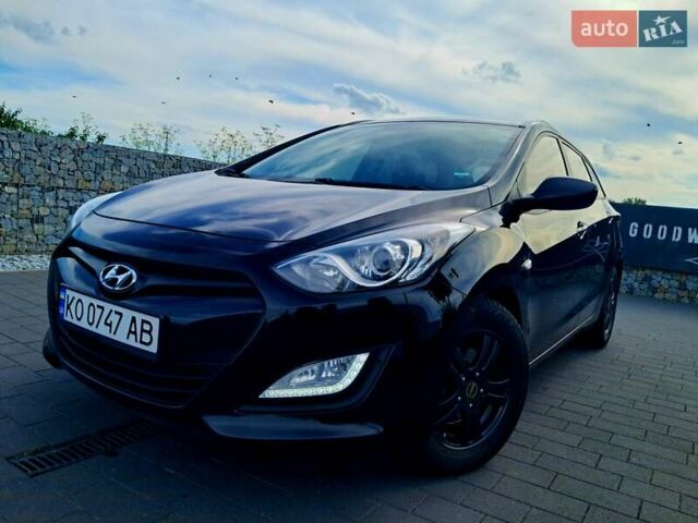 Черный Хендай i30, объемом двигателя 1.58 л и пробегом 129 тыс. км за 9900 $, фото 7 на Automoto.ua