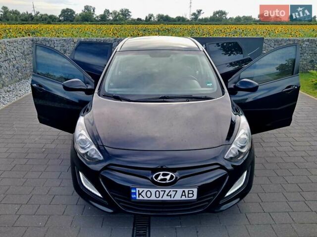 Черный Хендай i30, объемом двигателя 1.58 л и пробегом 129 тыс. км за 9900 $, фото 20 на Automoto.ua