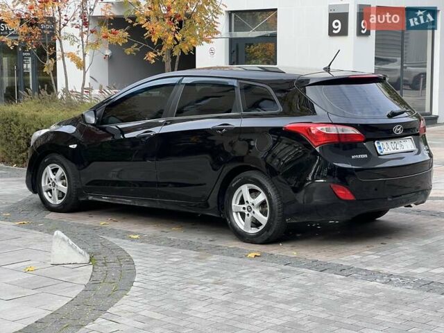Хендай i30 2014 в Киеве на Automoto.ua Черный Хендай i30, объемом двигателя 1.58 л и пробегом 153 тыс. км за 8900 $, фото 14 на Automoto.ua