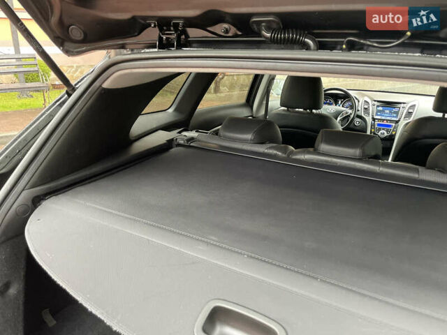 Чорний Хендай i30, об'ємом двигуна 1.6 л та пробігом 221 тис. км за 8650 $, фото 92 на Automoto.ua