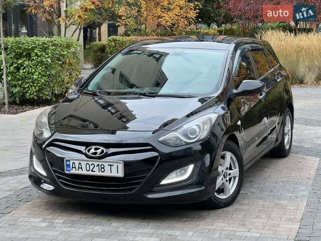 Хендай i30 2014 в Киеве на Automoto.ua Черный Хендай i30, объемом двигателя 1.58 л и пробегом 153 тыс. км за 8900 $, фото 2 на Automoto.ua