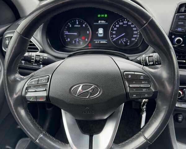 Чорний Хендай i30, об'ємом двигуна 1.59 л та пробігом 227 тис. км за 12500 $, фото 25 на Automoto.ua