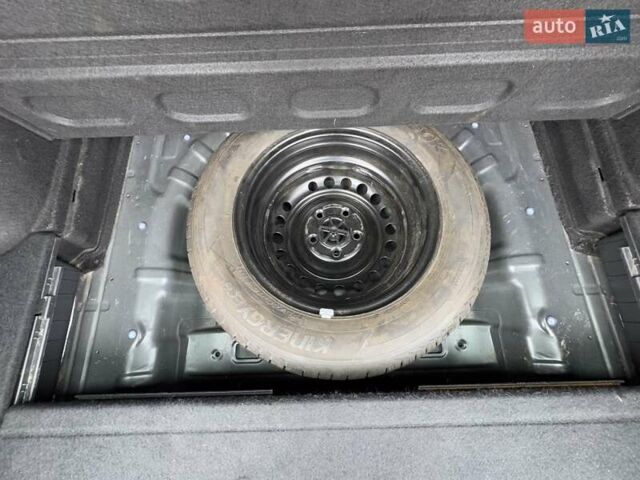 Чорний Хендай i30, об'ємом двигуна 1.59 л та пробігом 227 тис. км за 12500 $, фото 17 на Automoto.ua