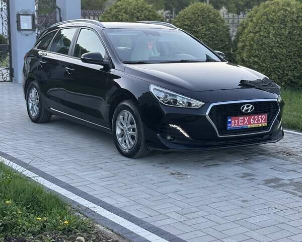 Чорний Хендай i30, об'ємом двигуна 1.59 л та пробігом 227 тис. км за 12500 $, фото 19 на Automoto.ua