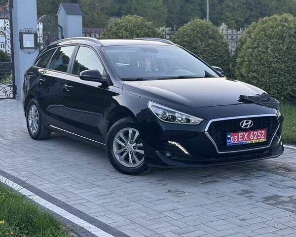 Чорний Хендай i30, об'ємом двигуна 1.59 л та пробігом 227 тис. км за 12500 $, фото 20 на Automoto.ua