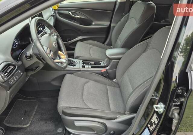Черный Хендай i30, объемом двигателя 1.6 л и пробегом 197 тыс. км за 15650 $, фото 8 на Automoto.ua