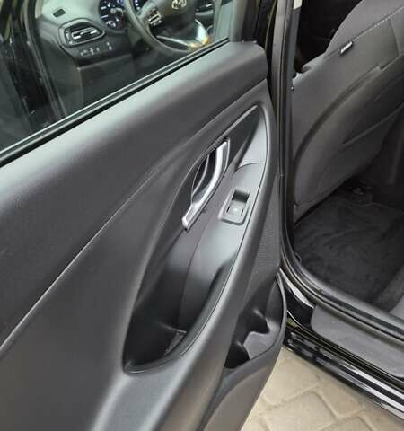 Черный Хендай i30, объемом двигателя 1.6 л и пробегом 197 тыс. км за 15650 $, фото 17 на Automoto.ua