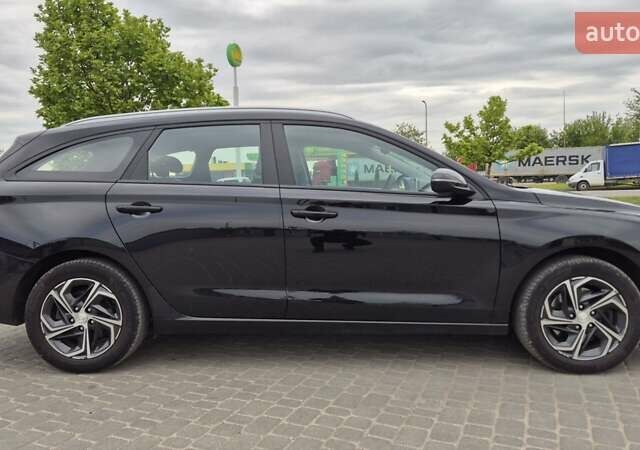 Черный Хендай i30, объемом двигателя 1.6 л и пробегом 197 тыс. км за 15650 $, фото 5 на Automoto.ua