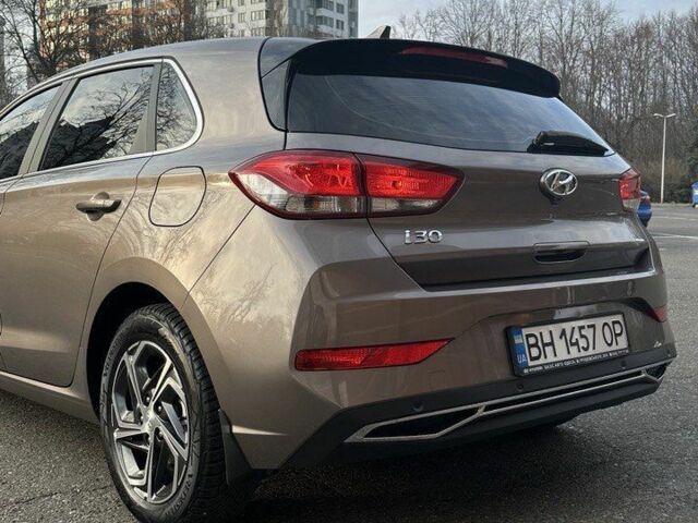 Коричневий Хендай i30, об'ємом двигуна 0 л та пробігом 36 тис. км за 17548 $, фото 1 на Automoto.ua