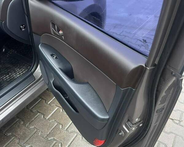 Коричневый Хендай i30, объемом двигателя 1.4 л и пробегом 245 тыс. км за 6100 $, фото 14 на Automoto.ua