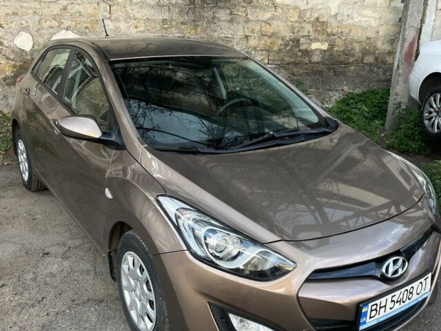 Коричневий Хендай i30, об'ємом двигуна 1.4 л та пробігом 193 тис. км за 8000 $, фото 6 на Automoto.ua