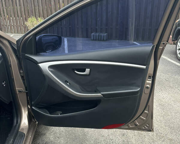 Хендай i30 2012 в Виннице на Automoto.ua Коричневый Хендай i30, объемом двигателя 1.4 л и пробегом 190 тыс. км за 7499 $, фото 18 на Automoto.ua