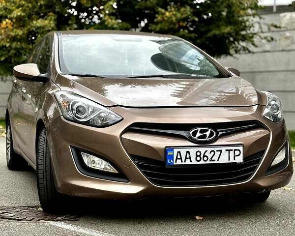 Коричневий Хендай i30, об'ємом двигуна 1.58 л та пробігом 184 тис. км за 9500 $, фото 31 на Automoto.ua