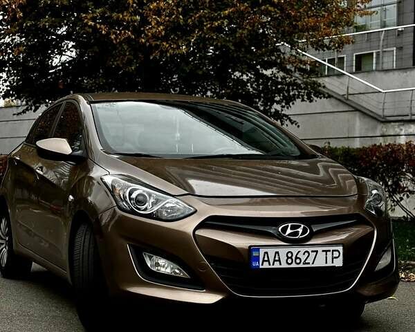 Коричневий Хендай i30, об'ємом двигуна 1.58 л та пробігом 184 тис. км за 9500 $, фото 30 на Automoto.ua