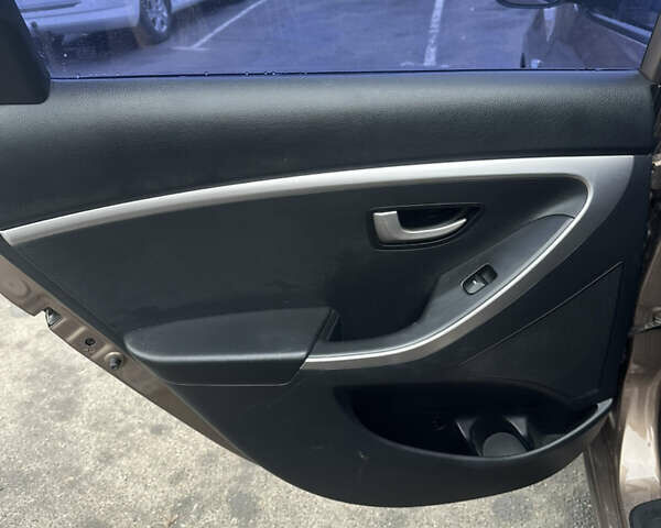 Хендай i30 2012 в Виннице на Automoto.ua Коричневый Хендай i30, объемом двигателя 1.4 л и пробегом 190 тыс. км за 7499 $, фото 16 на Automoto.ua