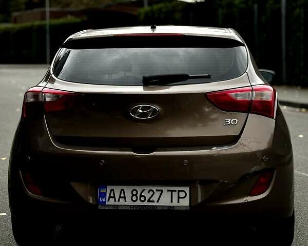 Коричневий Хендай i30, об'ємом двигуна 1.58 л та пробігом 184 тис. км за 9500 $, фото 26 на Automoto.ua