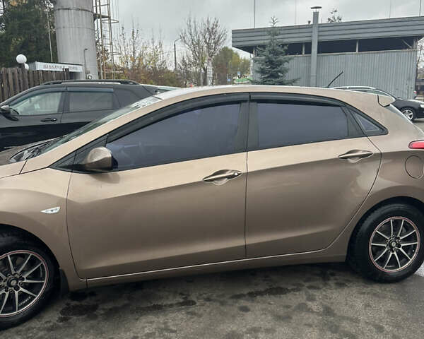 Хендай i30 2012 в Виннице на Automoto.ua Коричневый Хендай i30, объемом двигателя 1.4 л и пробегом 190 тыс. км за 7499 $, фото 4 на Automoto.ua