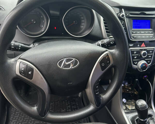 Хендай i30 2012 в Виннице на Automoto.ua Коричневый Хендай i30, объемом двигателя 1.4 л и пробегом 190 тыс. км за 7499 $, фото 12 на Automoto.ua