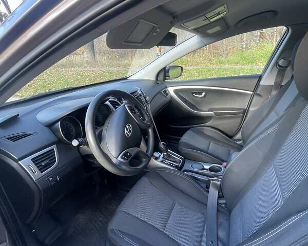 Коричневый Хендай i30, объемом двигателя 1.59 л и пробегом 112 тыс. км за 10500 $, фото 7 на Automoto.ua