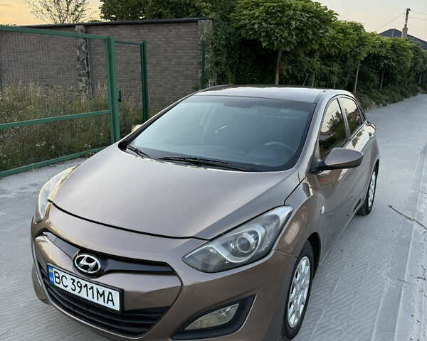 Коричневий Хендай i30, об'ємом двигуна 1.4 л та пробігом 220 тис. км за 6500 $, фото 15 на Automoto.ua