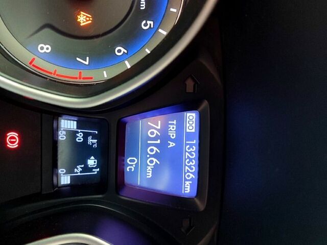 Коричневый Хендай i30, объемом двигателя 1.4 л и пробегом 130 тыс. км за 6999 $, фото 7 на Automoto.ua