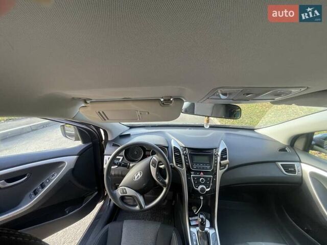 Коричневый Хендай i30, объемом двигателя 1.59 л и пробегом 112 тыс. км за 10500 $, фото 5 на Automoto.ua