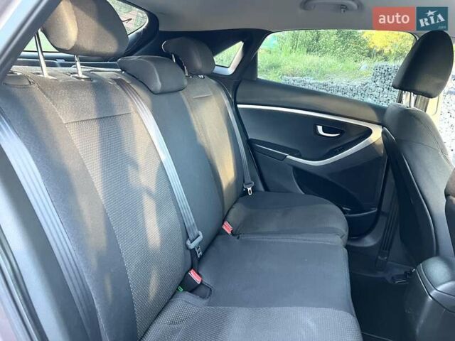 Коричневый Хендай i30, объемом двигателя 1.4 л и пробегом 124 тыс. км за 8500 $, фото 8 на Automoto.ua