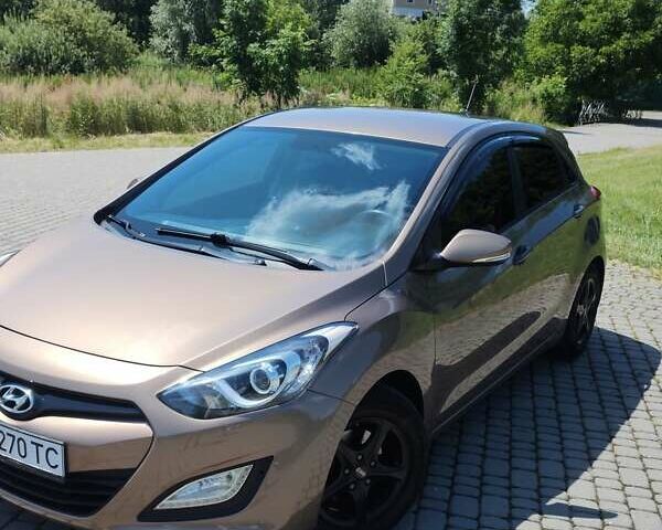 Коричневый Хендай i30, объемом двигателя 1.4 л и пробегом 125 тыс. км за 9200 $, фото 3 на Automoto.ua