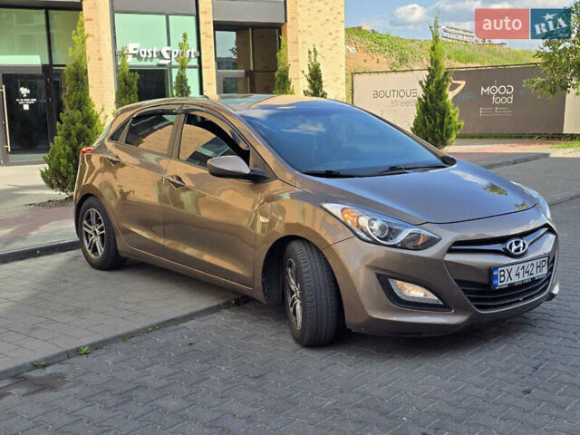 Хендай i30 2014 в Черновцах на Automoto.ua Коричневый Хендай i30, объемом двигателя 1.4 л и пробегом 200 тыс. км за 7800 $, фото 1 на Automoto.ua