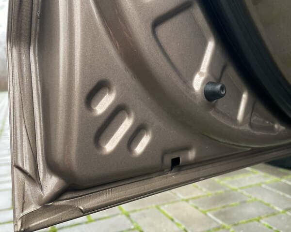 Коричневый Хендай i30, объемом двигателя 1.6 л и пробегом 119 тыс. км за 12950 $, фото 6 на Automoto.ua