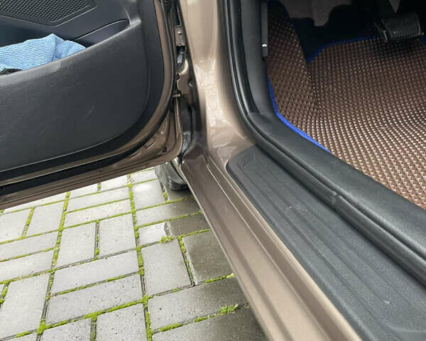 Коричневый Хендай i30, объемом двигателя 1.6 л и пробегом 119 тыс. км за 12950 $, фото 5 на Automoto.ua