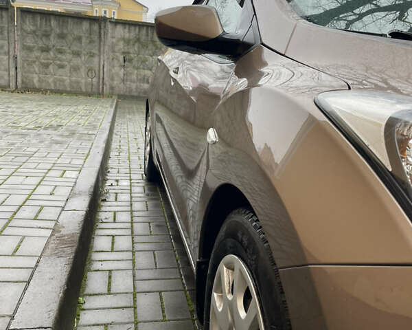 Коричневый Хендай i30, объемом двигателя 1.6 л и пробегом 119 тыс. км за 12950 $, фото 8 на Automoto.ua