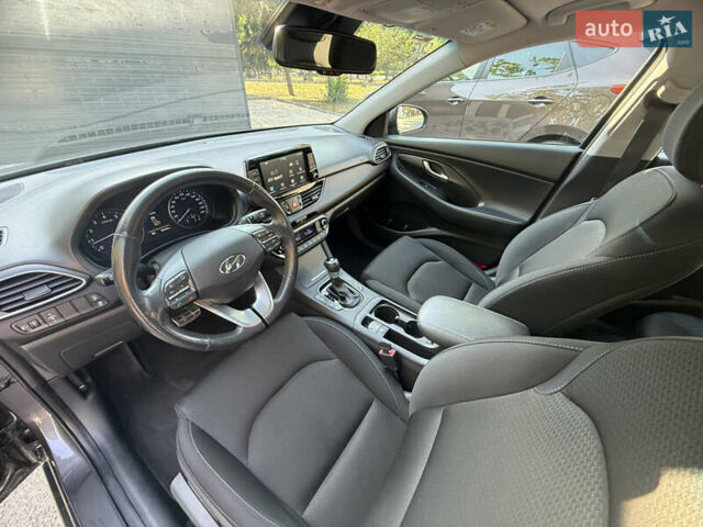 Коричневый Хендай i30, объемом двигателя 1.59 л и пробегом 53 тыс. км за 16900 $, фото 10 на Automoto.ua