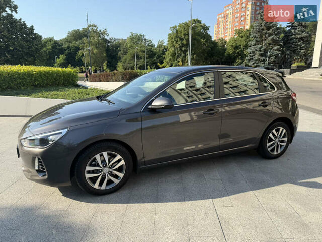 Коричневый Хендай i30, объемом двигателя 1.59 л и пробегом 53 тыс. км за 16900 $, фото 1 на Automoto.ua