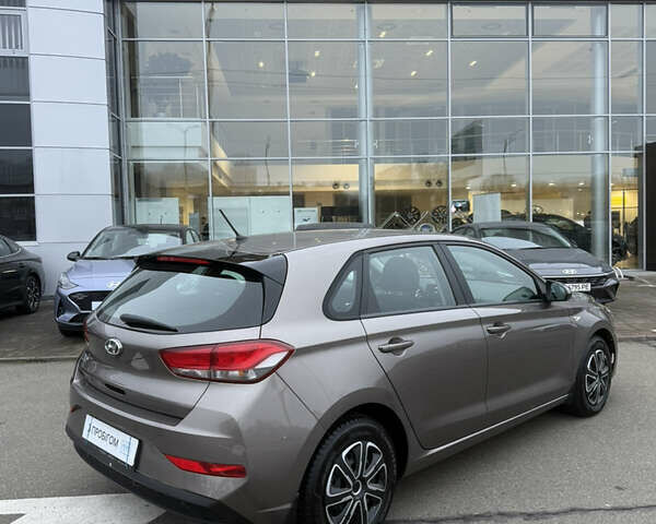Коричневий Хендай i30, об'ємом двигуна 1.5 л та пробігом 82 тис. км за 14900 $, фото 3 на Automoto.ua