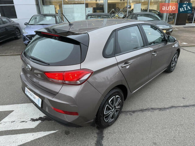 Коричневий Хендай i30, об'ємом двигуна 1.5 л та пробігом 82 тис. км за 14900 $, фото 6 на Automoto.ua