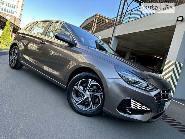 Коричневий Хендай i30, об'ємом двигуна 1.5 л та пробігом 24 тис. км за 17300 $, фото 8 на Automoto.ua