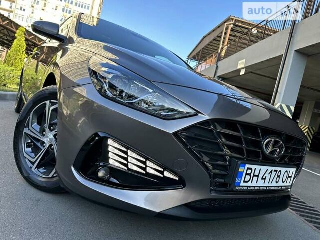 Коричневий Хендай i30, об'ємом двигуна 1.5 л та пробігом 24 тис. км за 17300 $, фото 11 на Automoto.ua