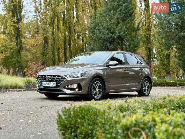 Коричневий Хендай i30, об'ємом двигуна 1.5 л та пробігом 43 тис. км за 16950 $, фото 9 на Automoto.ua