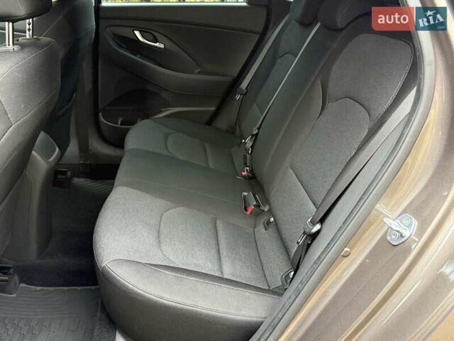 Коричневий Хендай i30, об'ємом двигуна 1.5 л та пробігом 43 тис. км за 16950 $, фото 67 на Automoto.ua