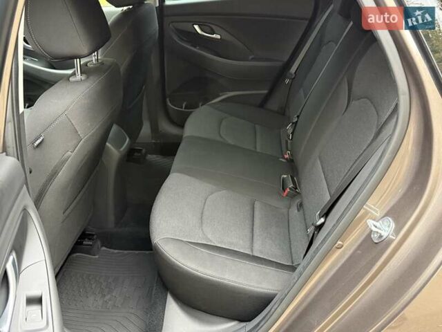Коричневий Хендай i30, об'ємом двигуна 1.5 л та пробігом 43 тис. км за 16950 $, фото 65 на Automoto.ua