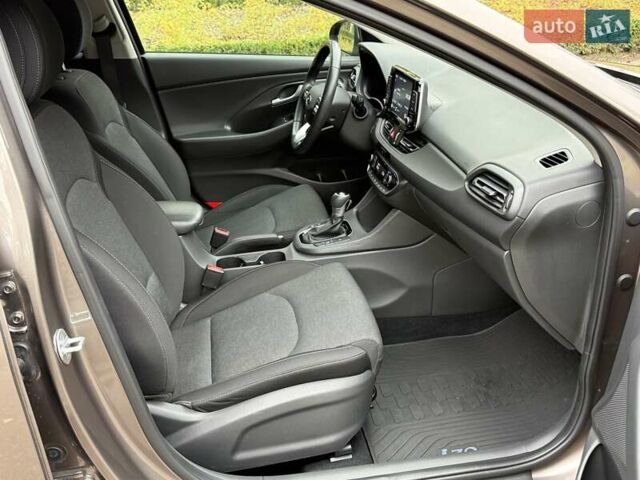 Коричневий Хендай i30, об'ємом двигуна 1.5 л та пробігом 43 тис. км за 16950 $, фото 75 на Automoto.ua