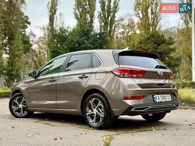 Коричневий Хендай i30, об'ємом двигуна 1.5 л та пробігом 43 тис. км за 16950 $, фото 20 на Automoto.ua