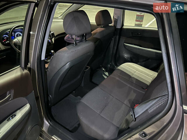 Коричневый Хендай i30, объемом двигателя 1.59 л и пробегом 125 тыс. км за 8800 $, фото 19 на Automoto.ua
