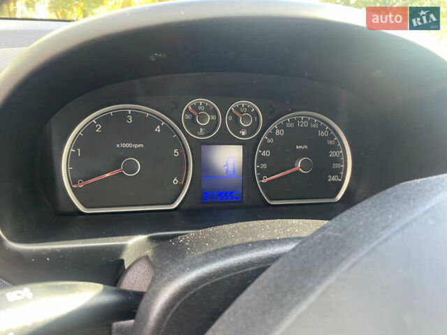 Коричневый Хендай i30, объемом двигателя 1.58 л и пробегом 211 тыс. км за 7500 $, фото 13 на Automoto.ua