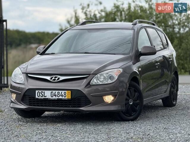 Коричневый Хендай i30, объемом двигателя 1.6 л и пробегом 190 тыс. км за 6650 $, фото 23 на Automoto.ua