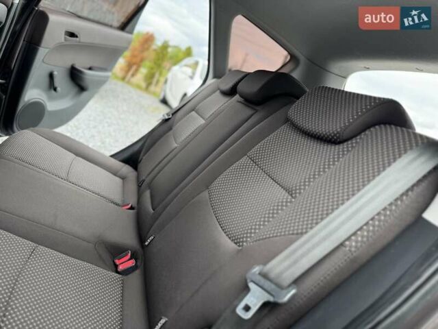 Коричневый Хендай i30, объемом двигателя 1.6 л и пробегом 190 тыс. км за 6650 $, фото 56 на Automoto.ua