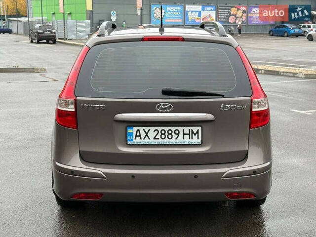 Коричневый Хендай i30, объемом двигателя 1.6 л и пробегом 81 тыс. км за 9150 $, фото 10 на Automoto.ua